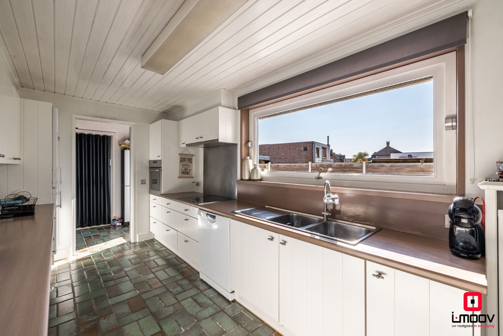 Authentieke woning met zonnige tuin en garage op gegeerde ligging te Knokke 
