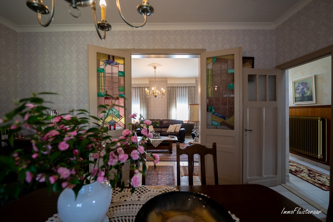 Statige woning met opslagruimte en stalgebouw op ca. 11.391 m2 te Geel 