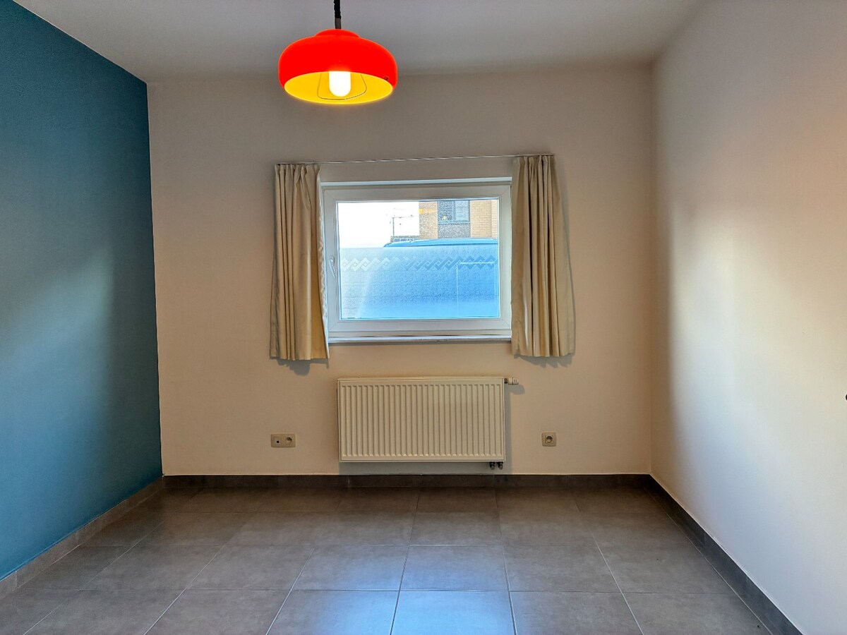 Gelijkvloers appartement mét ruim terras en garage 