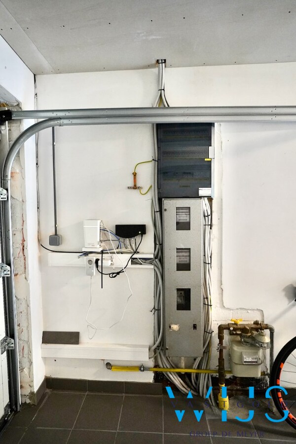 Gezellig instapklaar woonhuis in het hart van Eeklo 