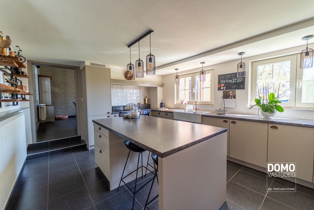 Ruime gerenoveerde woning met voldoende ruimte en tal van mogelijkheden 