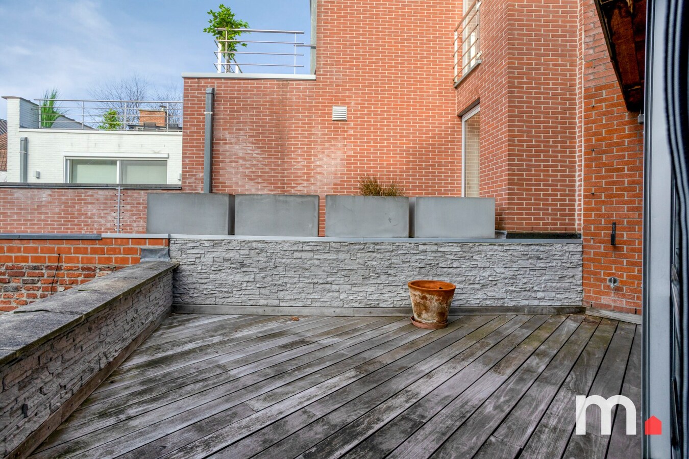 Instapklare woning met hobby ruimte te koop ! 