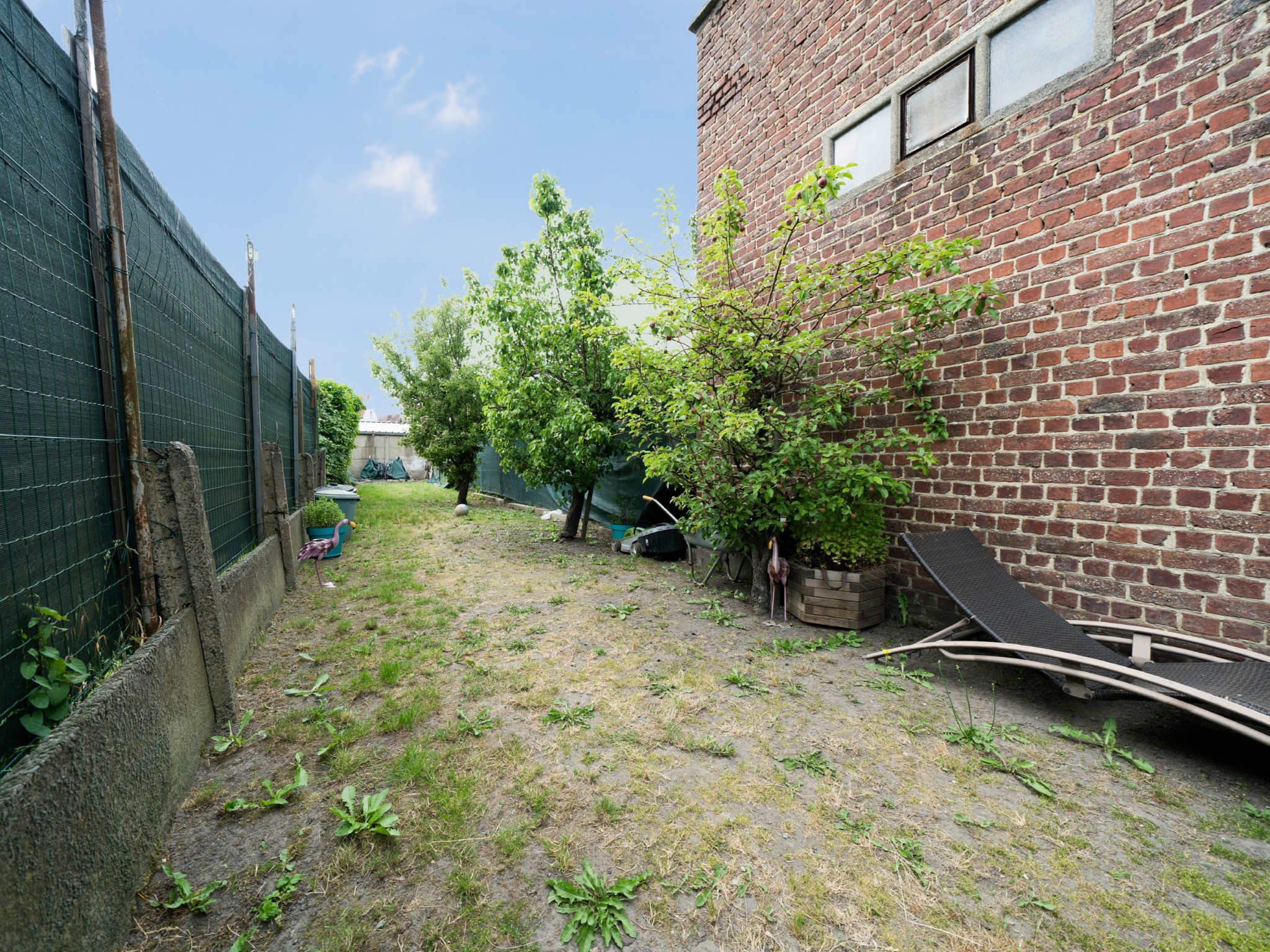 Volledige gerenoveerde 2-kamer woning met tuin 