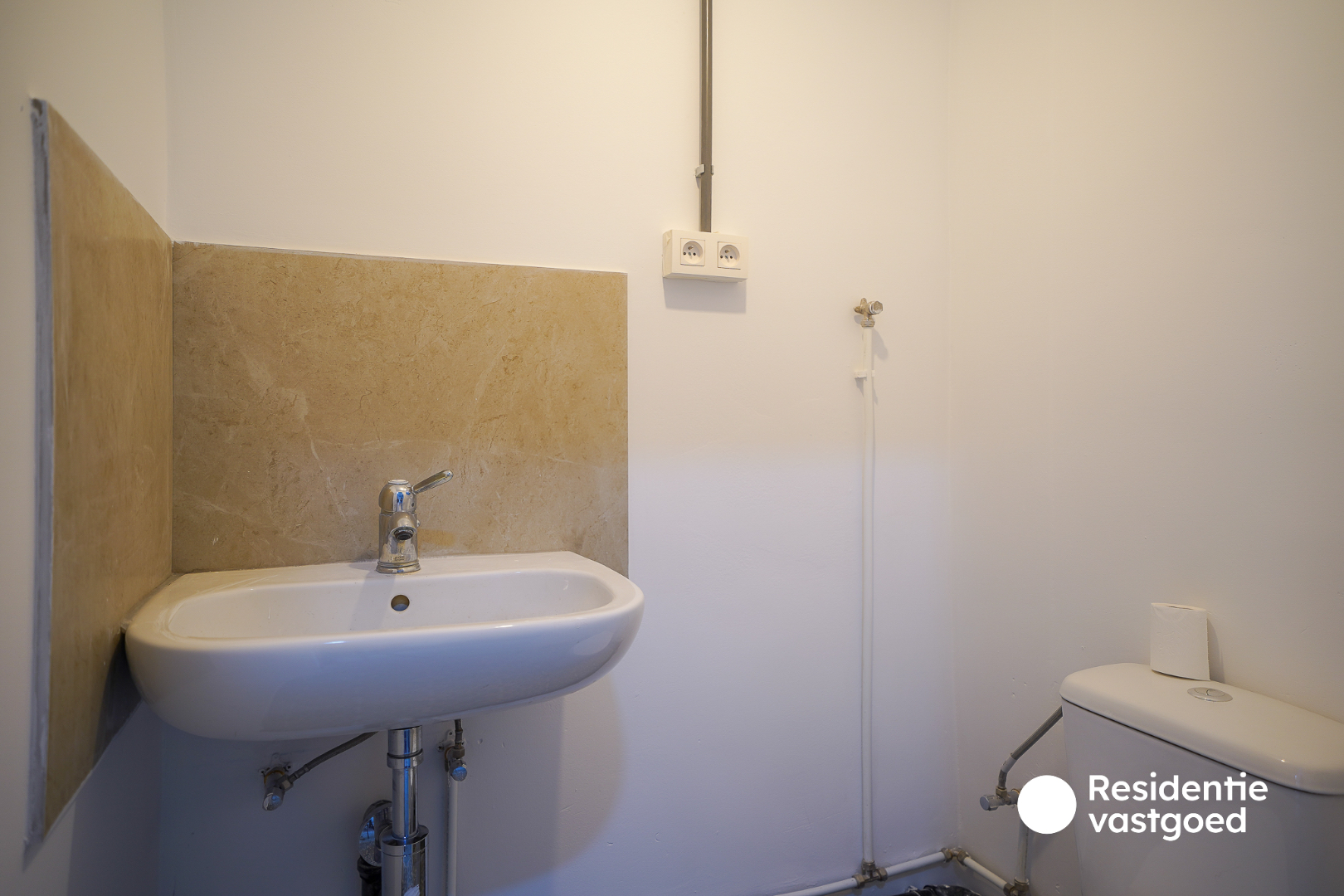Ruime opslagplaats van ca. 90 m² te huur – onmiddellijk beschikbaar! 