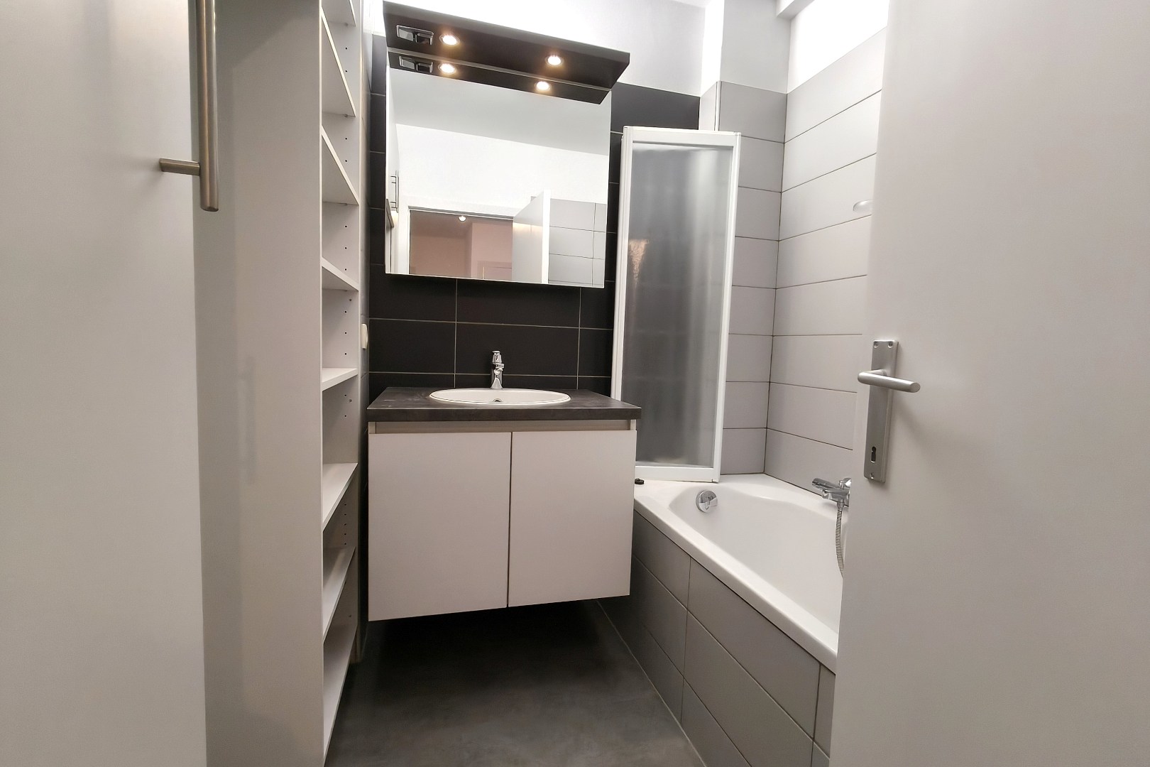 APPARTEMENT IN HET CENTRUM VAN HASSELT 