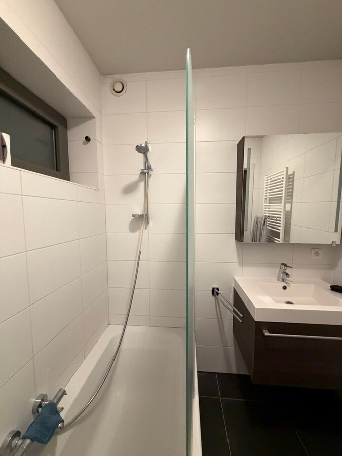 Gelijkvloers 1-slpk appartement nabij voorzieningen 