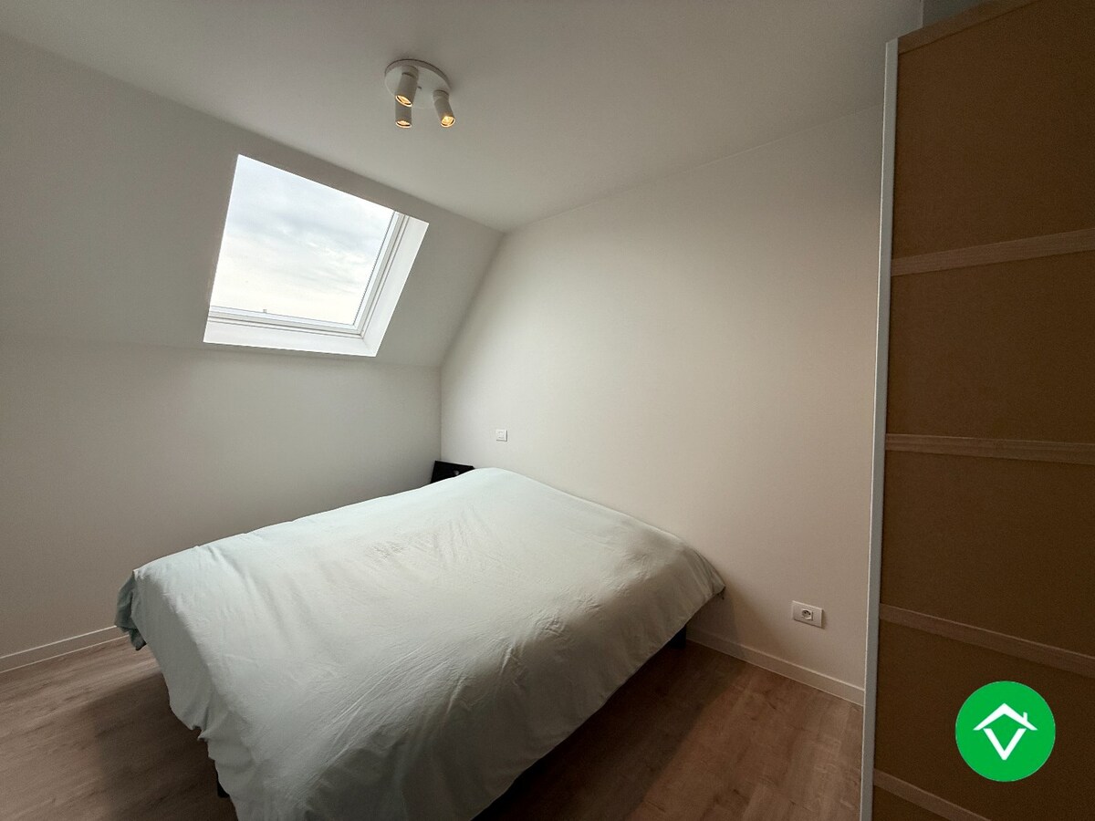 Nieuwbouwappartement met 3 slaapkamers, terras en autostaanplaats in hartje Gits 