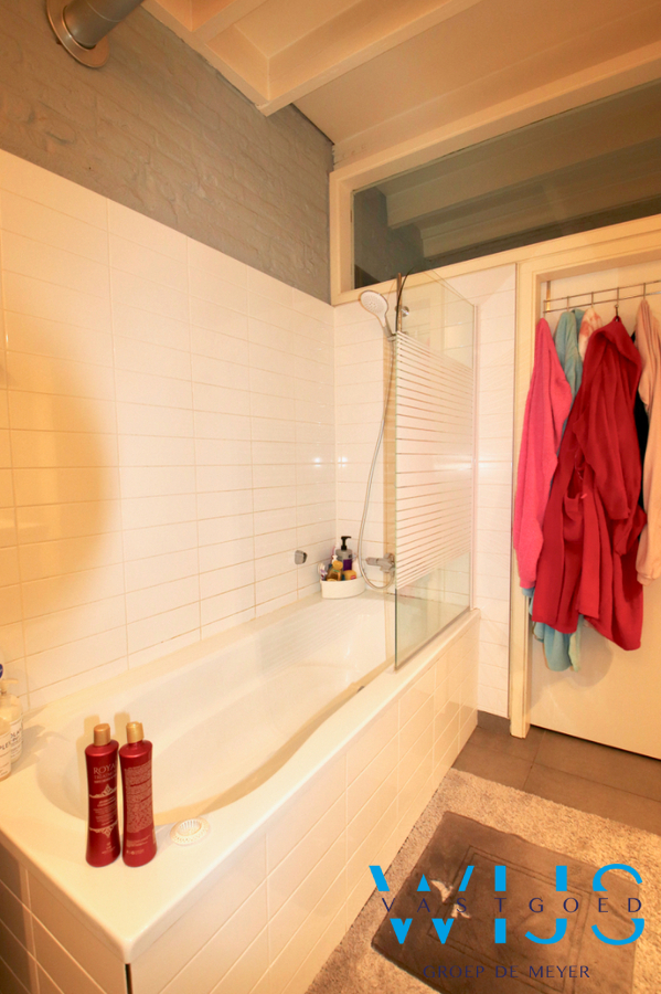 Instapklaar woonhuis met tuin te centrum WAARSCHOOT ! 