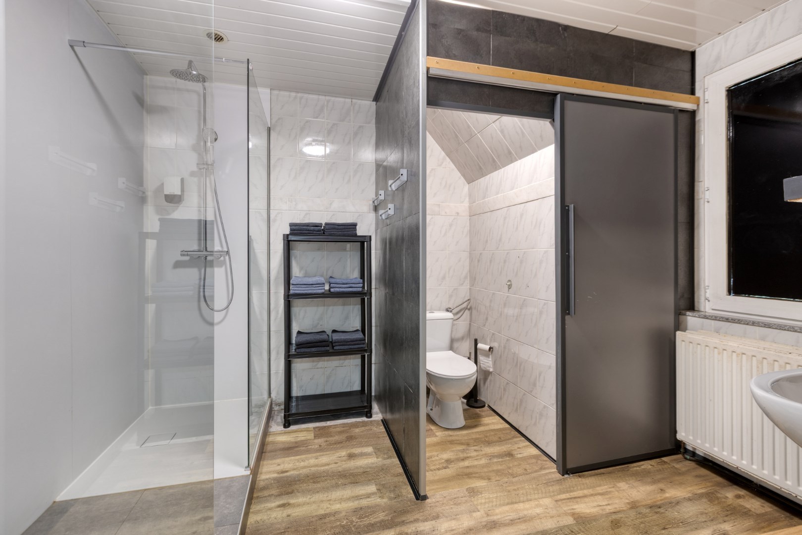 Handelshuis met tal van mogelijkheden in Geel 