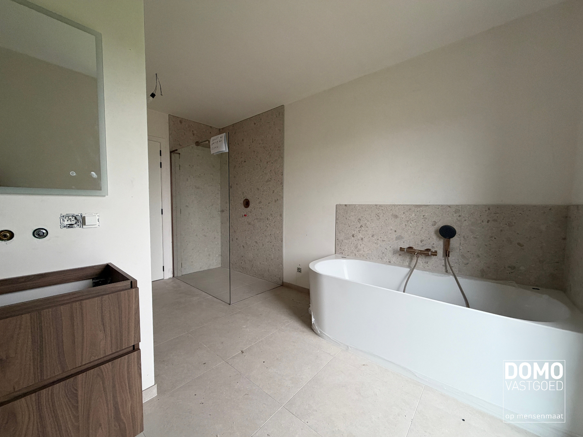 EXCLUSIEVE ENERGIEARME NIEUWBOUWWONGINGEN MET 4 SLAAPKAMERS, TUIN &amp; CARPORT IN HARTJE KERMT (HASSELT) 