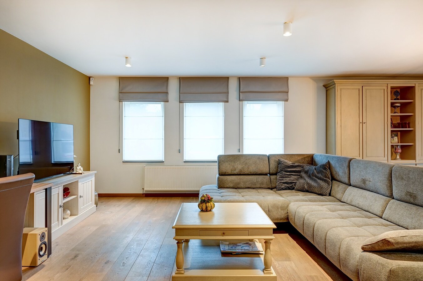 Ruim gelijkvloers appartement met 3 slaapkamers en 2 terrassen 