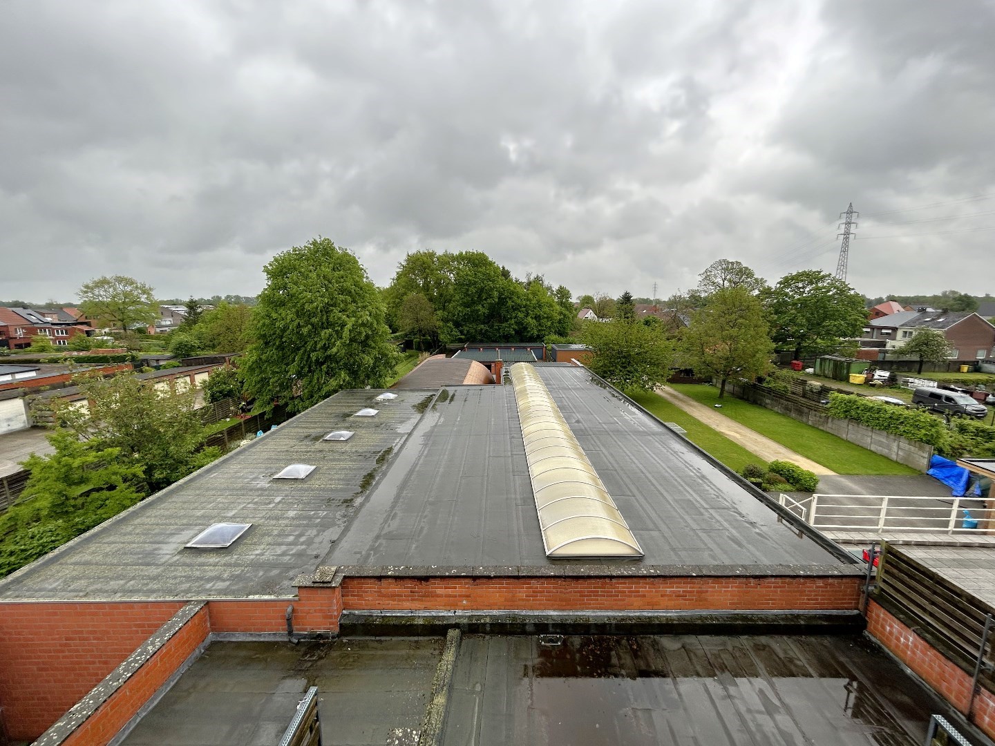 Handelsgelijkvloers op commerciële ligging in centrum Geel 