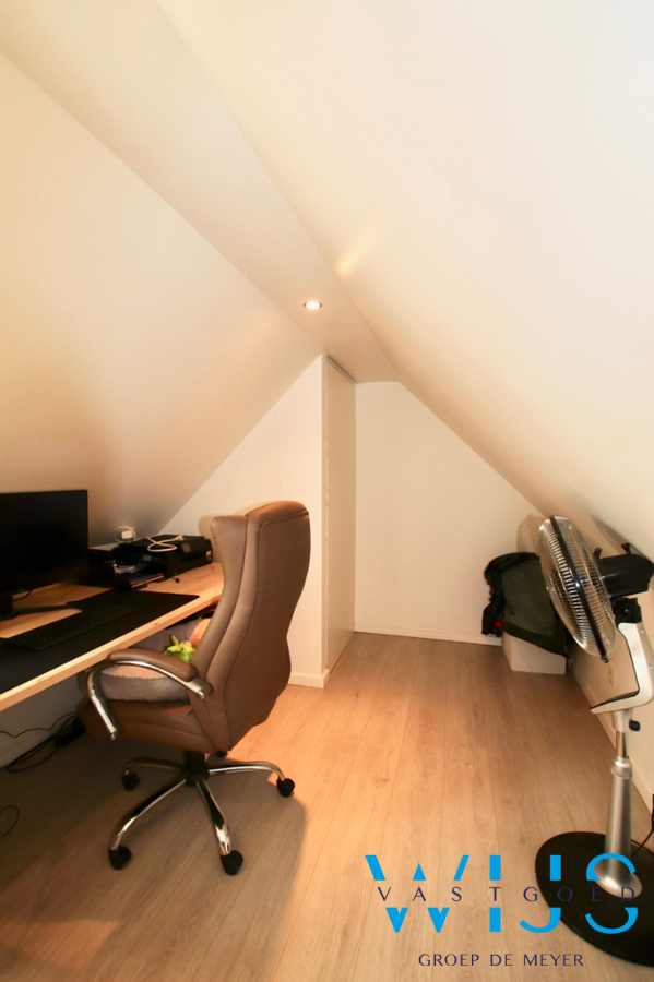 Instapklaar woonhuis met tuin te centrum WAARSCHOOT ! 