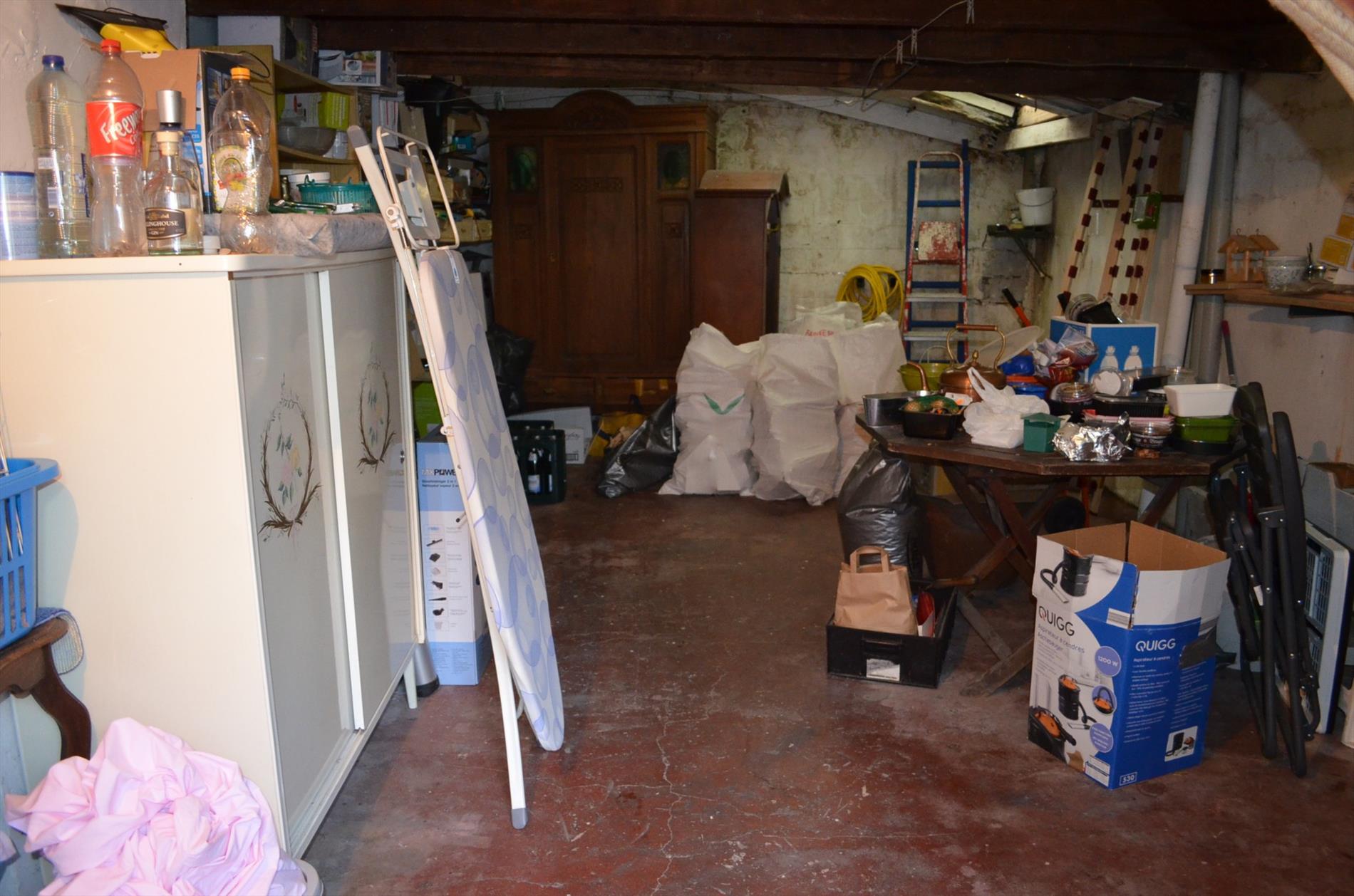 Te renoveren woning op 110m² met 3 slpks te Maldegem centrum 