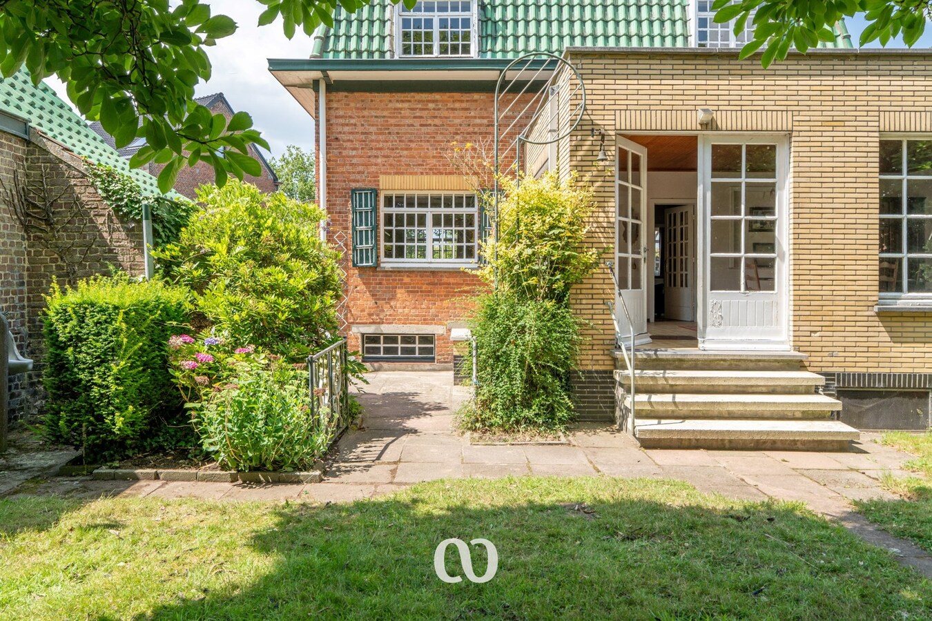 Authentieke Art Deco-villa met weilanden in Sint-Maria Latem 