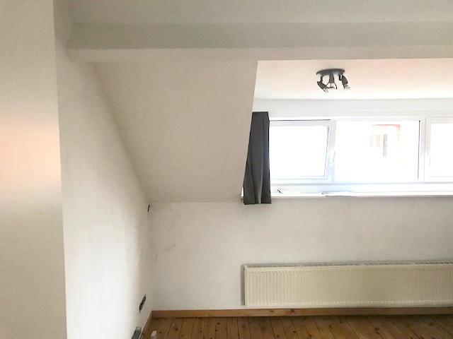 KNUS EN GEZELLIG  1 SLAAPKAMER APPARTEMENT DICHT BIJ WINKELS TE WILRIJK 