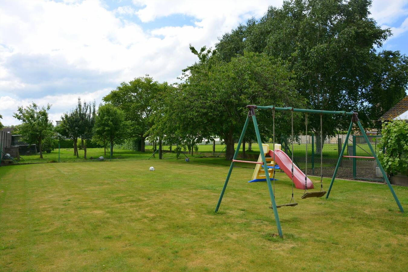 Verrassend ruime woning te Oudenburg 