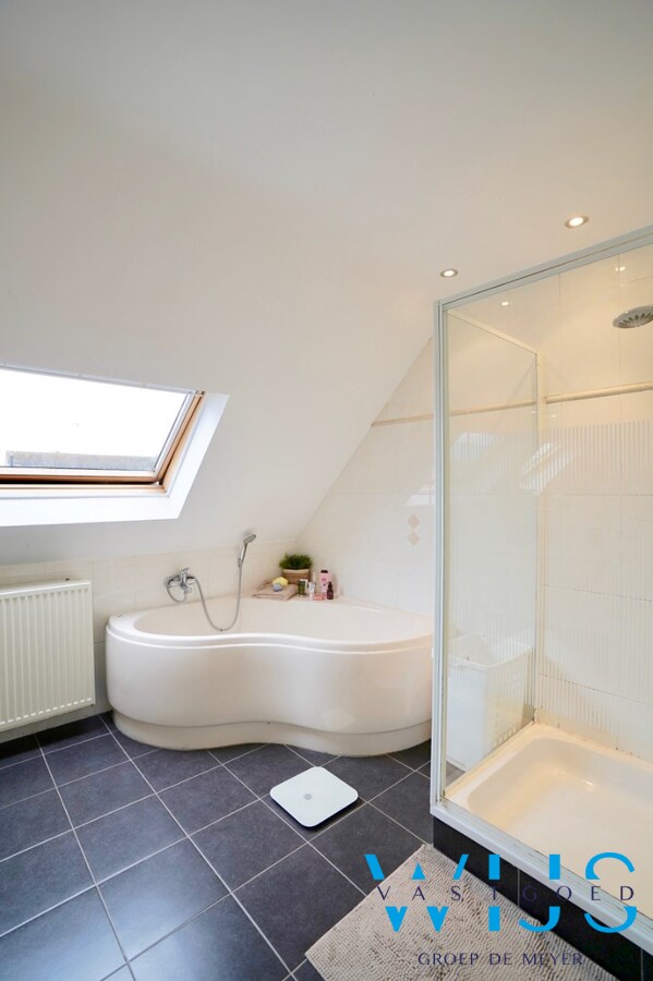 Stijlvolle alleenstaande woning te Ertvelde/ Rieme 