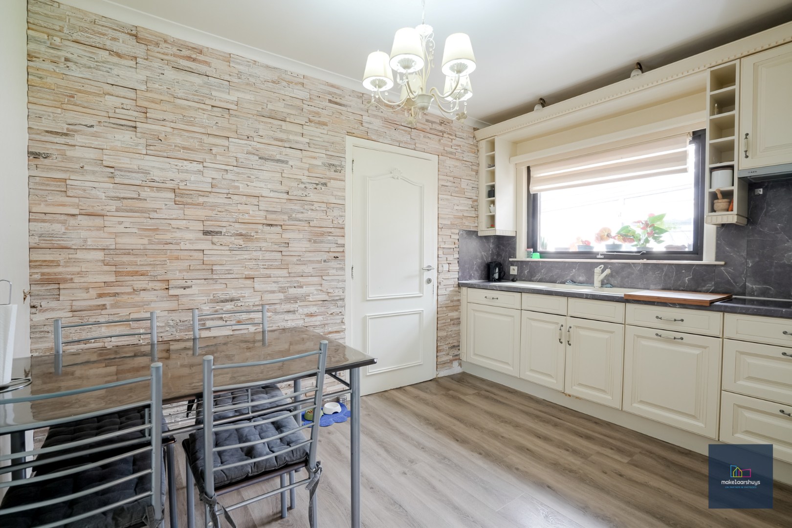 Uitermate goed gelegen bungalow te Wondelgem 
