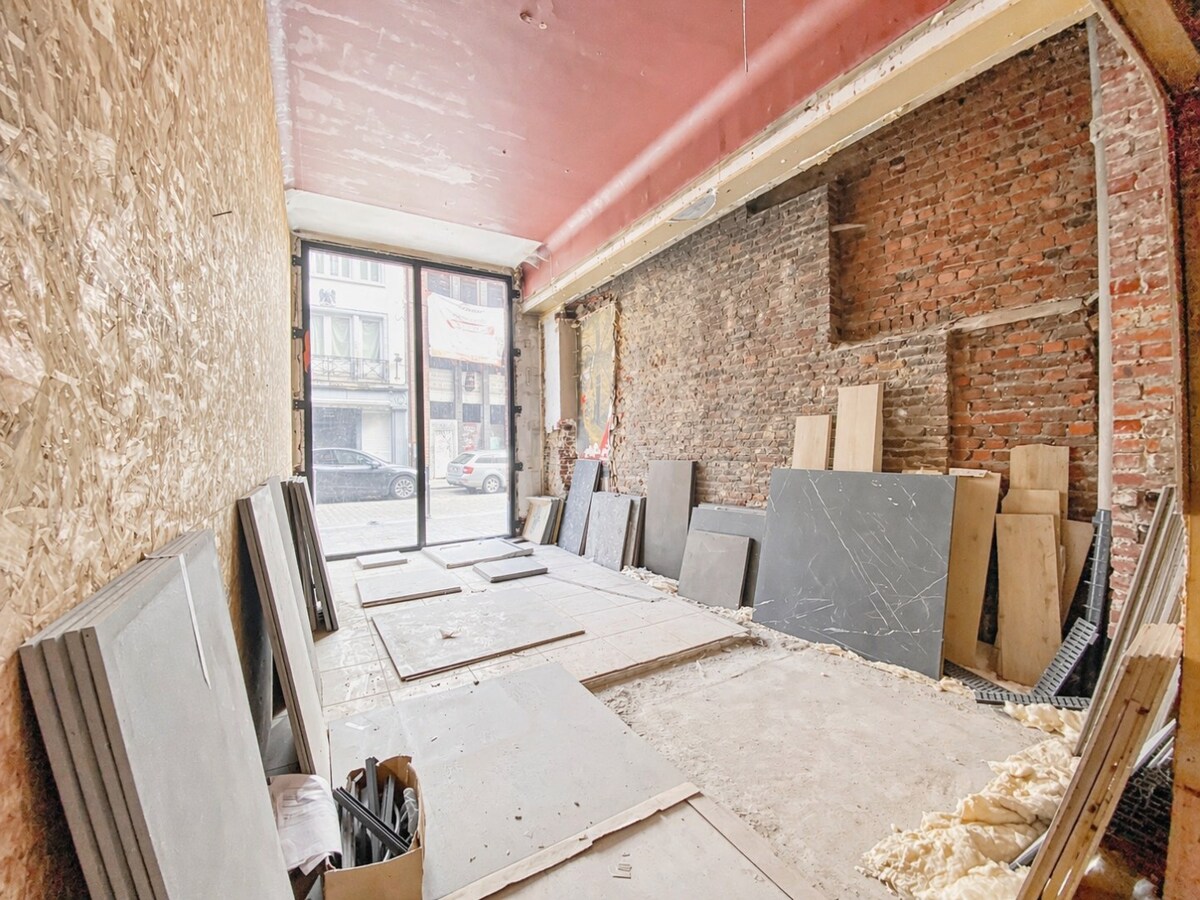 Surface commerciale (+/- 193m²) louée CASCO ! 