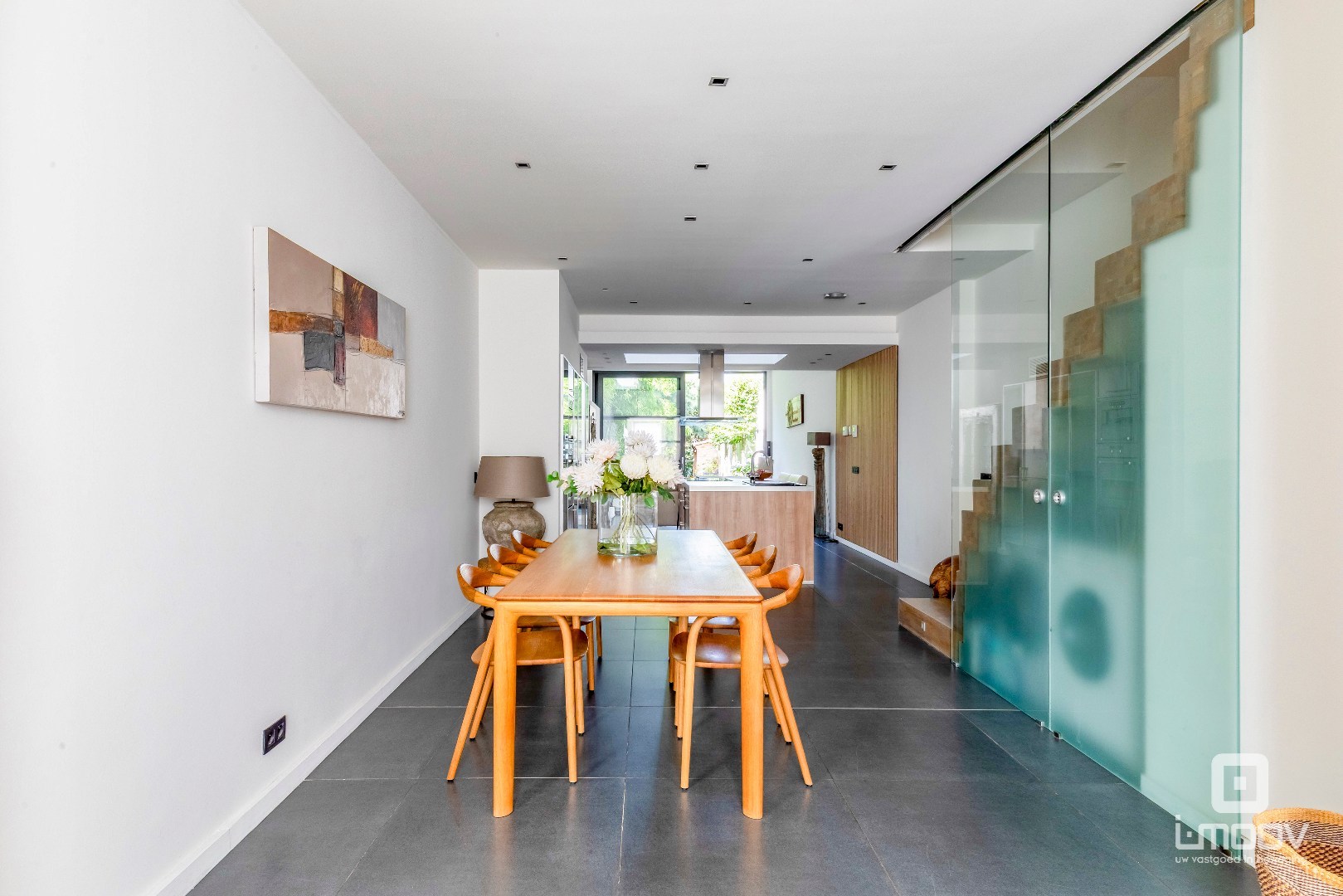 Architecturale woning met 3 slaapkamers te Zwijnaarde 