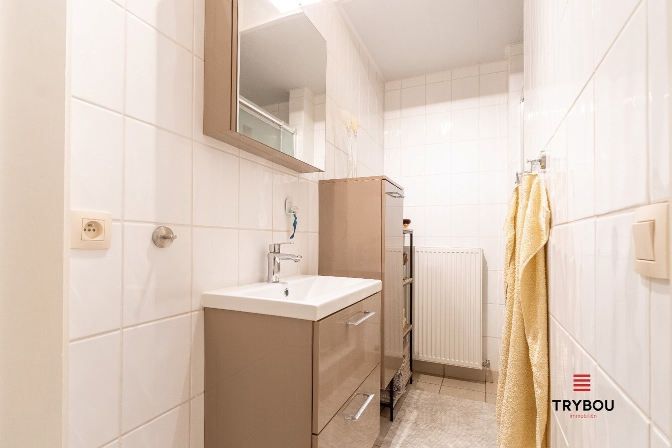 Ruim, instapklaar appartement met garage te koop in Langemark-Poelkapelle 