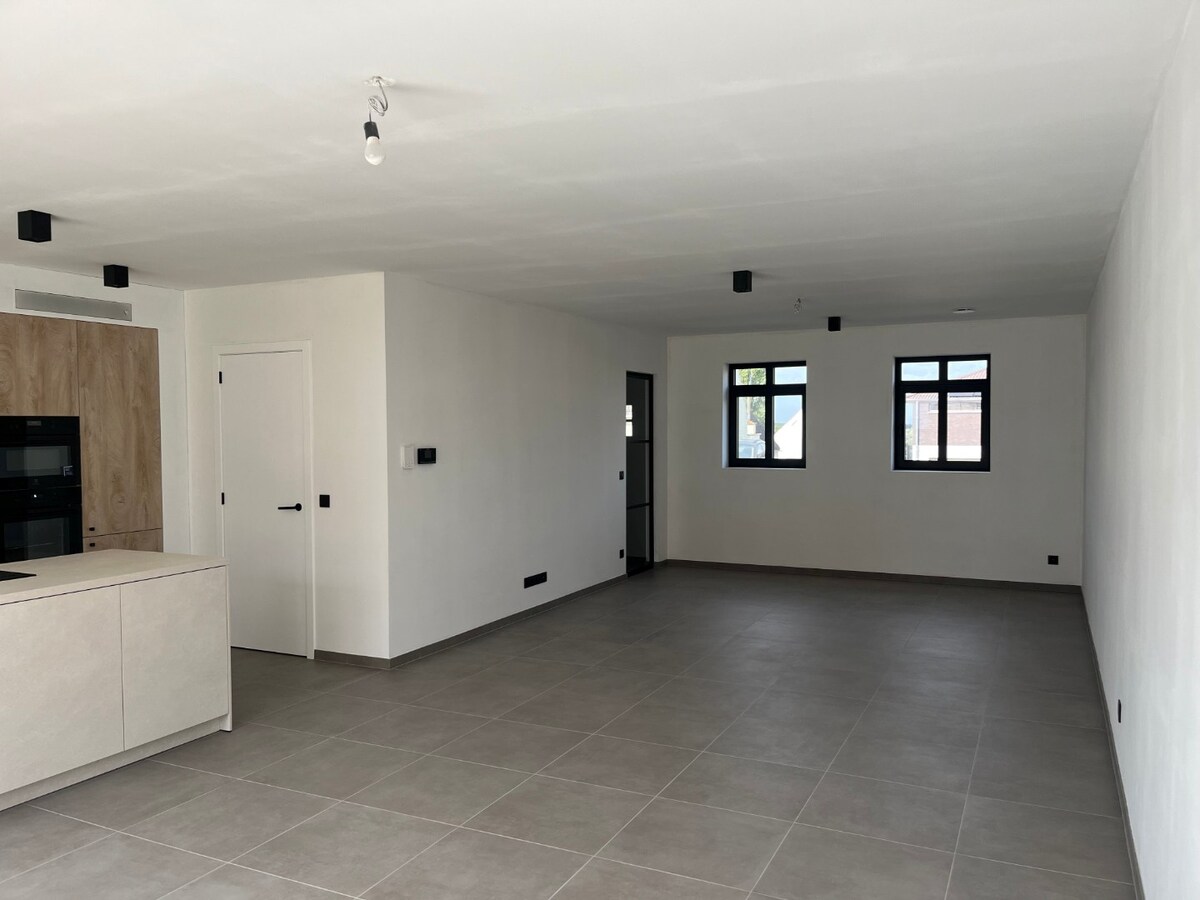 Nieuwbouwwoning in landelijke hoevestijl 