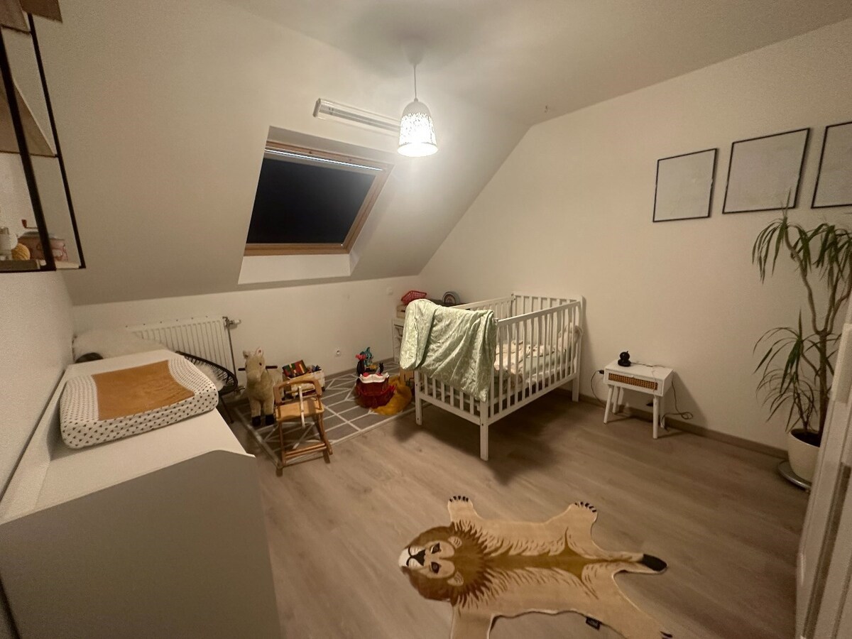 Ruime nieuwbouwwoning met zongerichte tuin en 3 slaapkamers 