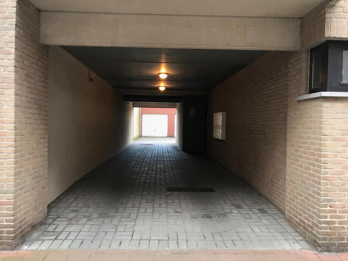 GARAGEBOX TE BREDENE DUINEN 