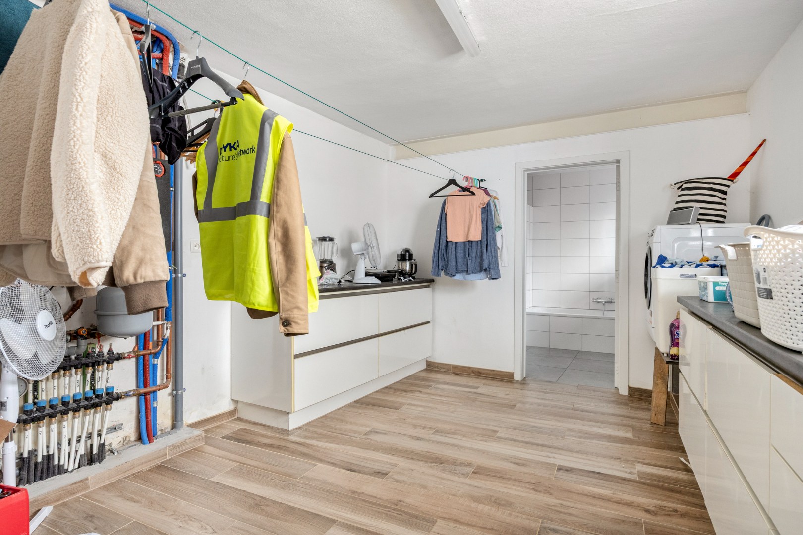 Instapklare bel-etagewoning met 4 slpk. in het hart van Geel 