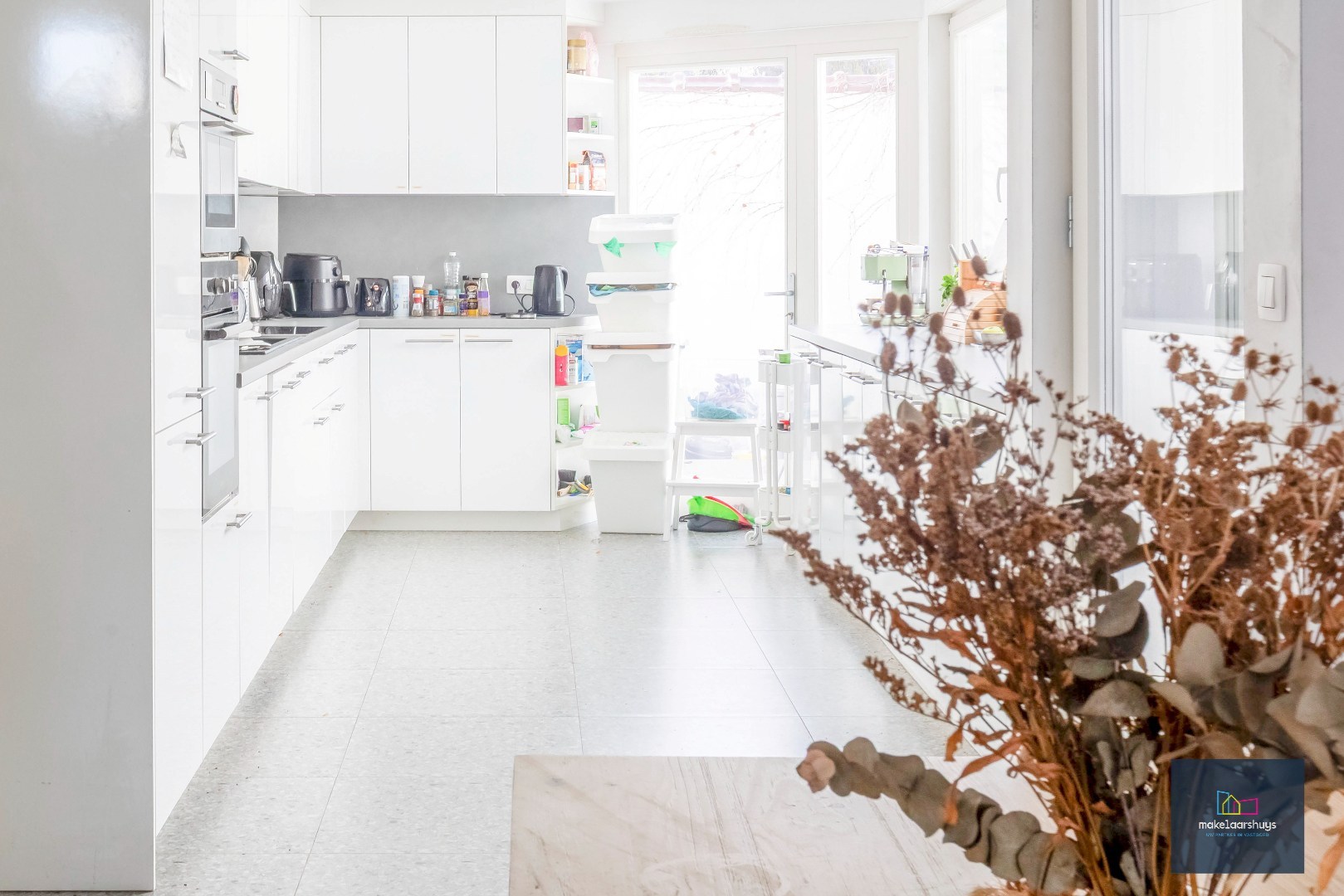 Opbrengsteigendom met 9 kamers - "COHOUSING" 