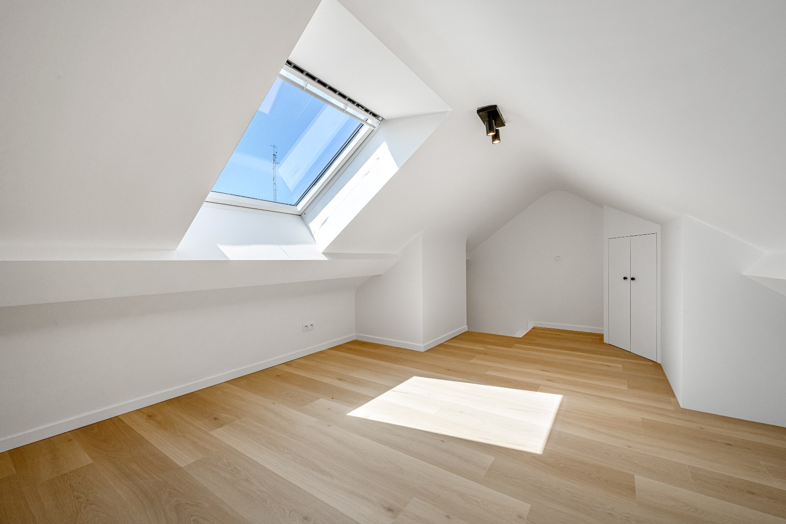 Stijlvol 1 slaapkamerappartement  met terrasje nabij Station Gent-Sint-Pieters 