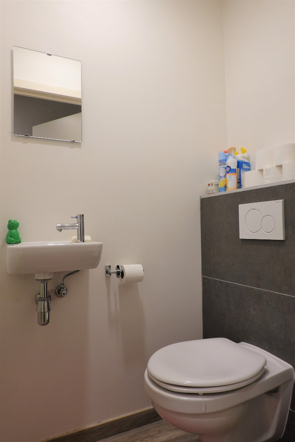 Modern duplex-appartement met garage te Snellegem 