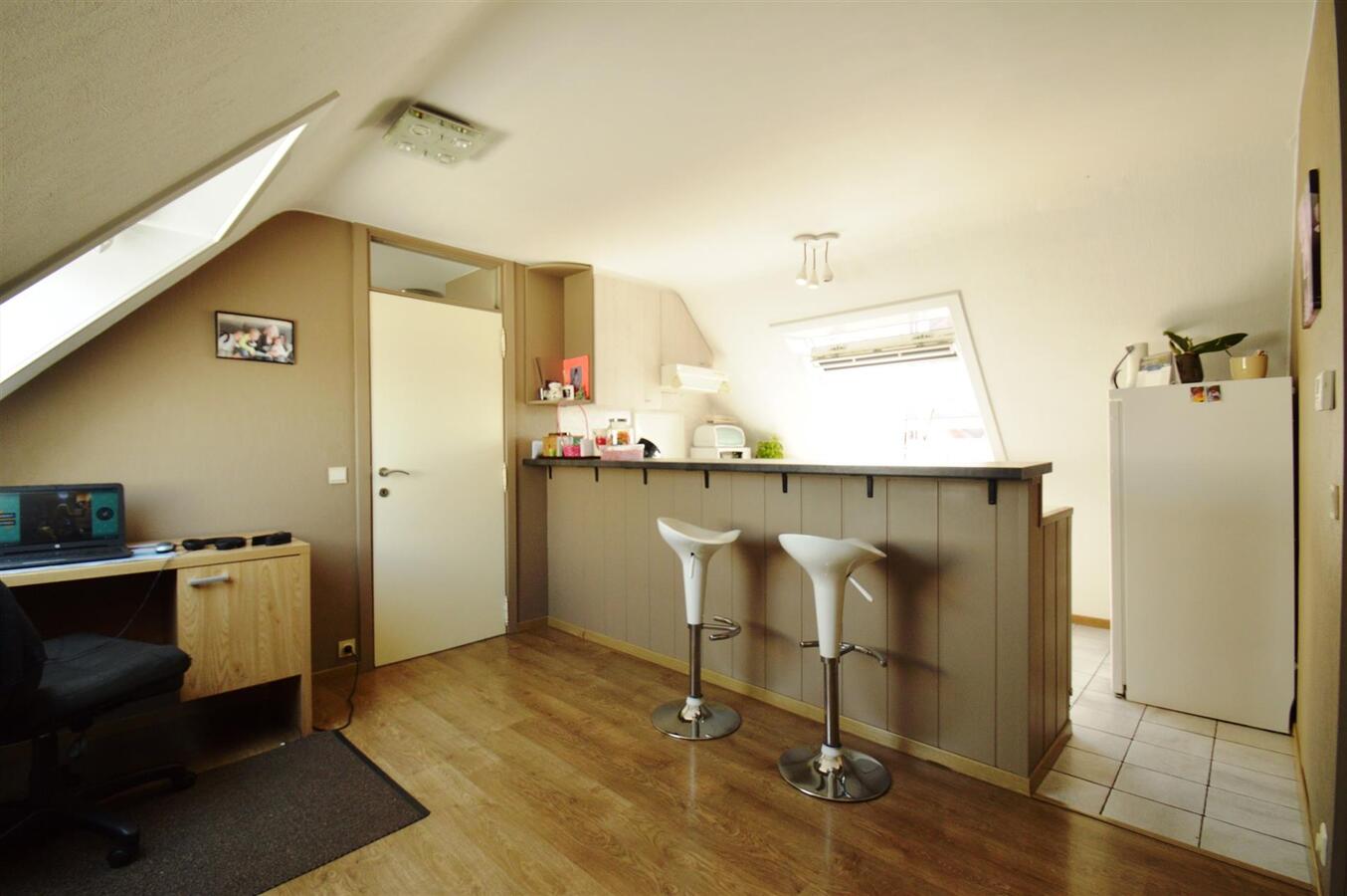 Dakappartement in hartje centrum - Heist 