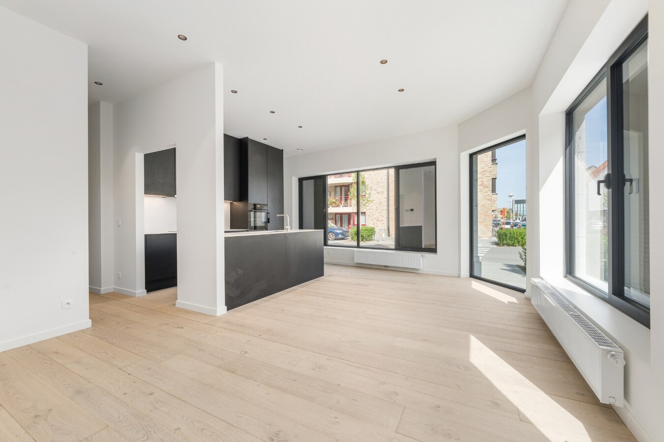 Luxueuze totaalrenovatie | ruim 2 slaapkamer appartement 