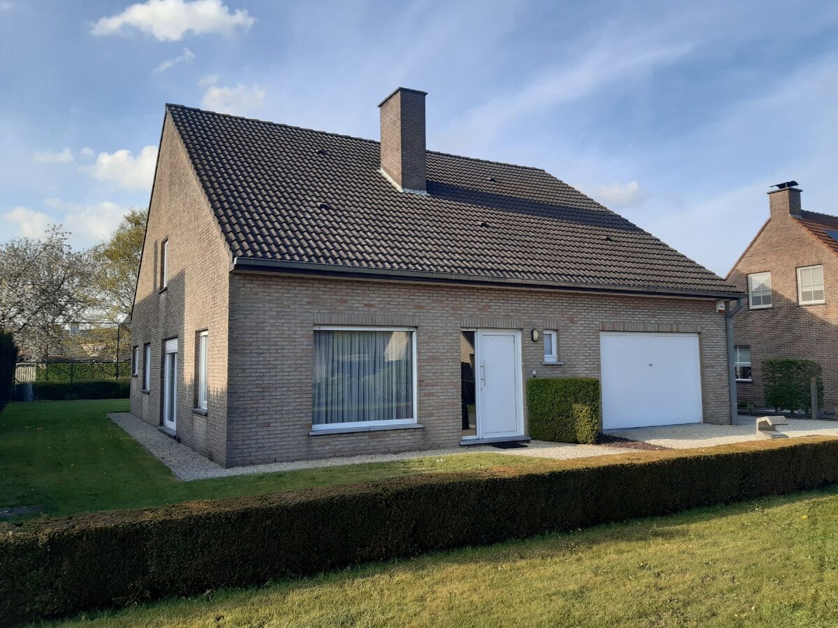 Praktische, gelijkvloerse woning. 