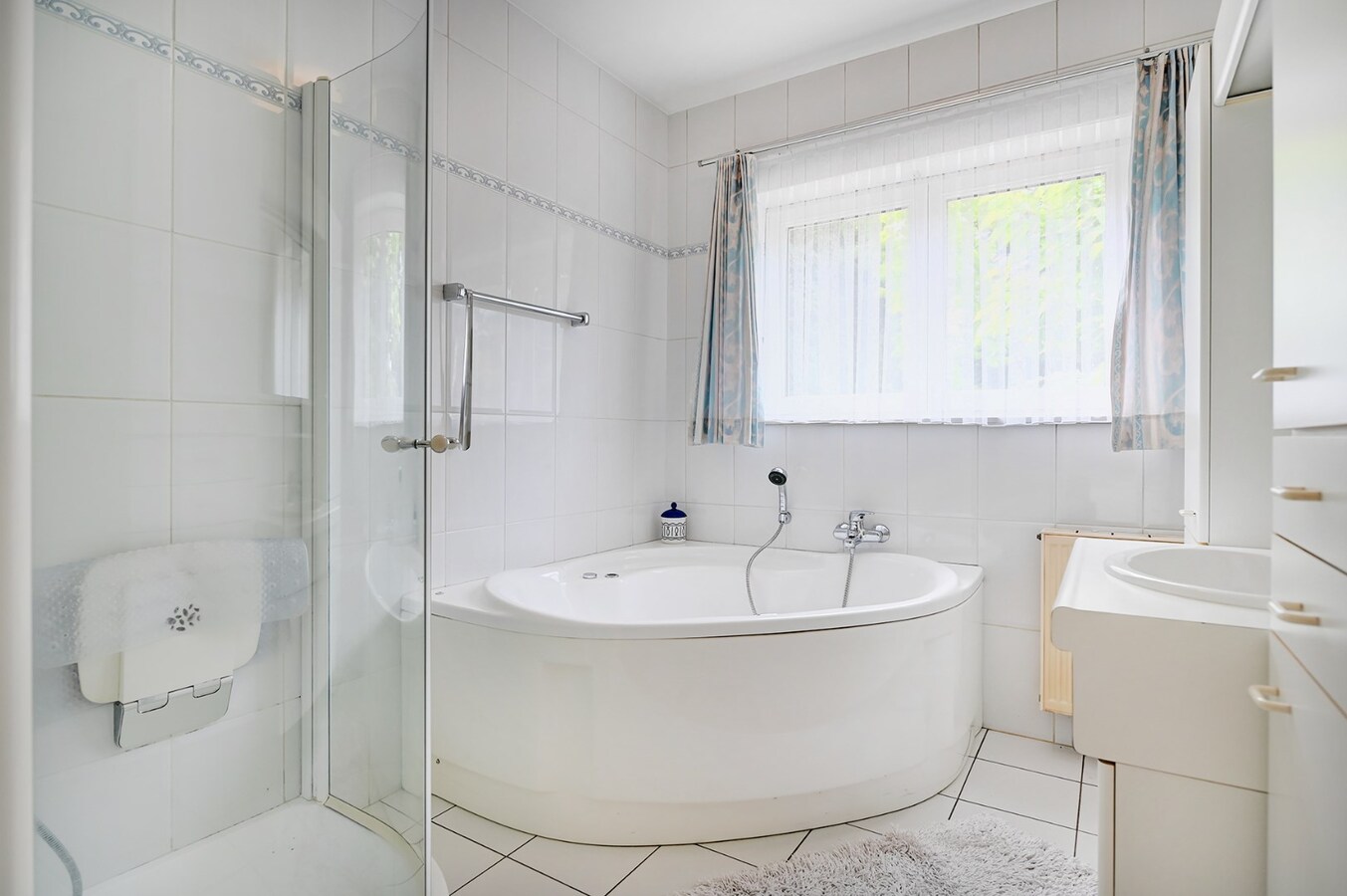 Perfect onderhouden woning met 3 slaapkamers en sauna 
