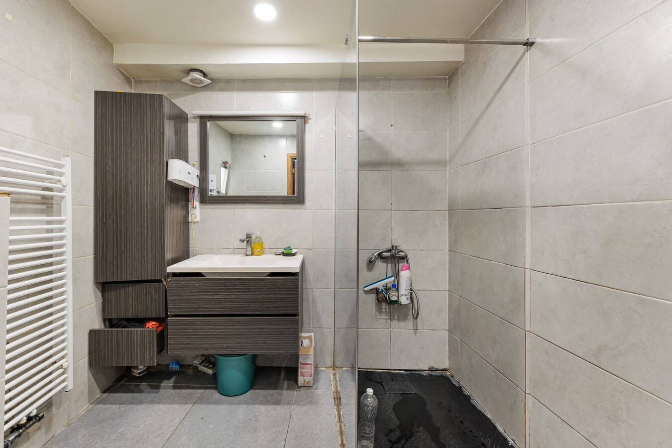 Te renoveren woning met 3 slpk en tuin te Willebroek! 