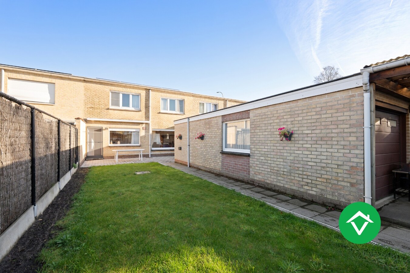 Gezinswoning met 4 slaapkamers  in rustige woonwijk te Roeselare 