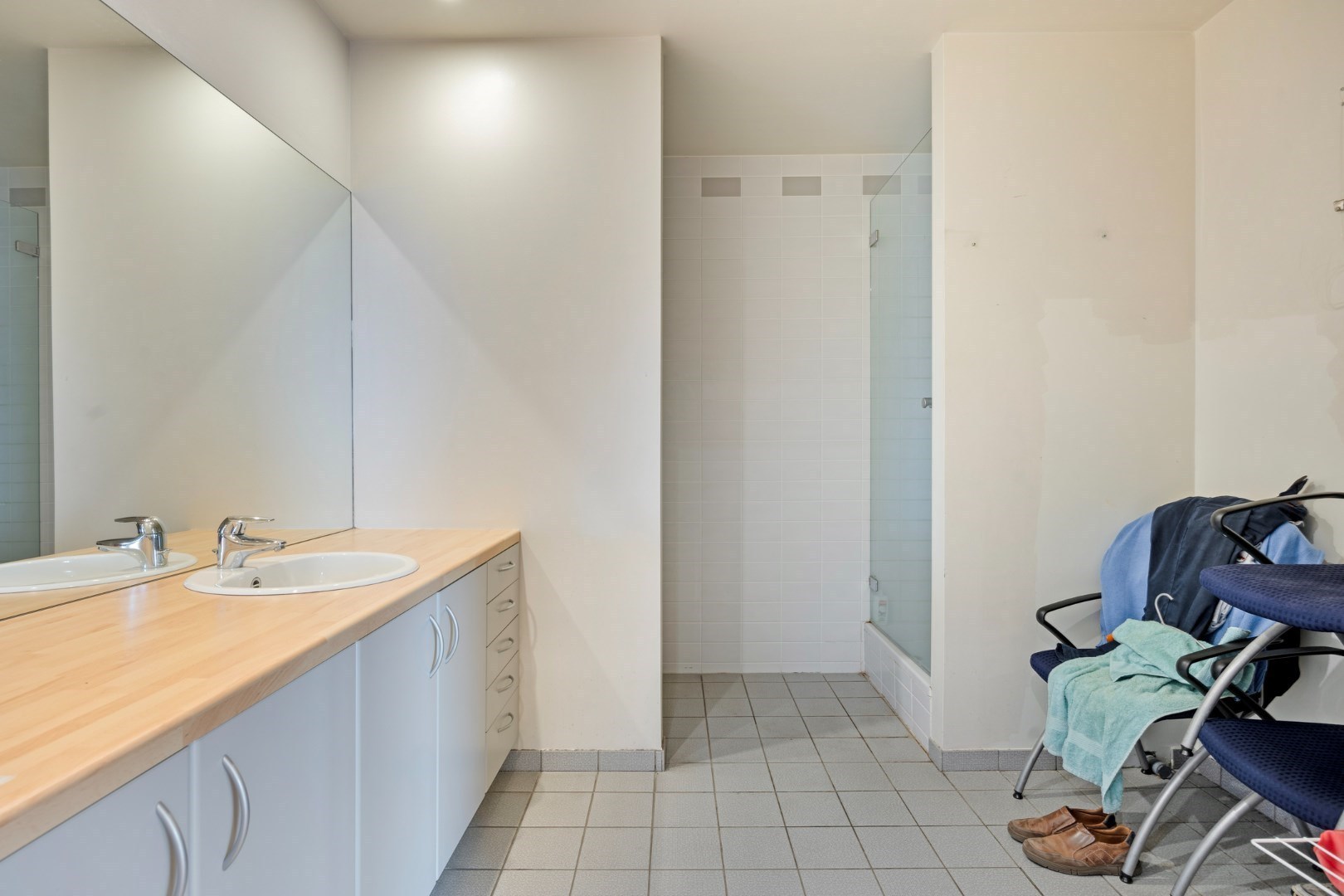 Kantoor te koop in het industriepark te Haasrode/Heverlee met 14 parkings - opp. 626 m² - verkoop van aandelen 