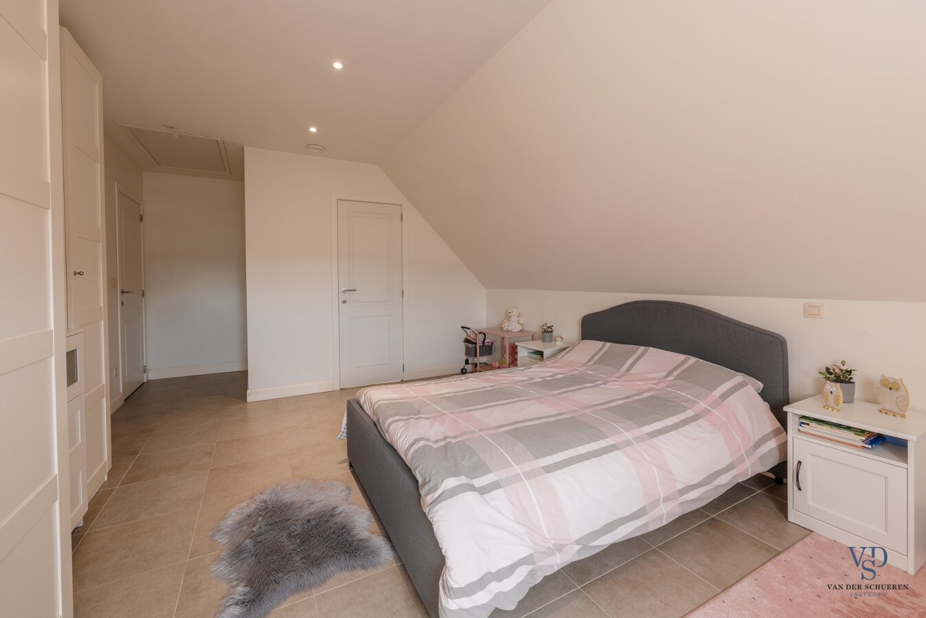 Hedendaagse villa in landelijke stijl 