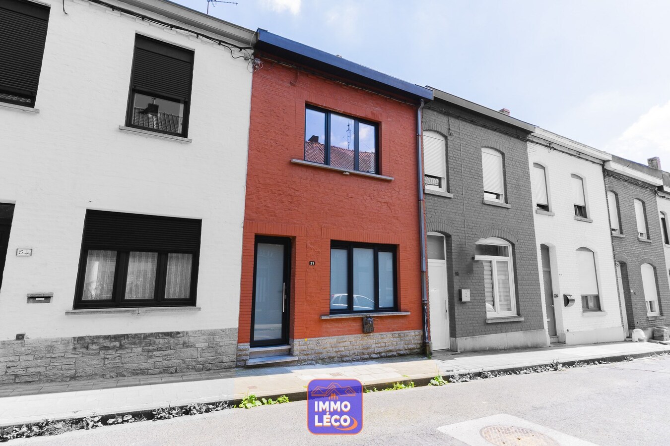 Maison rénovée en 2024 avec jardin. 