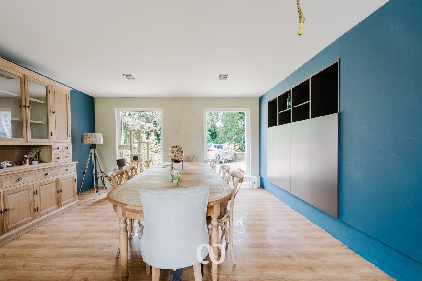 Ruime woning op 6.095 m² met uitstekende bereikbaarheid in Kruishoutem 