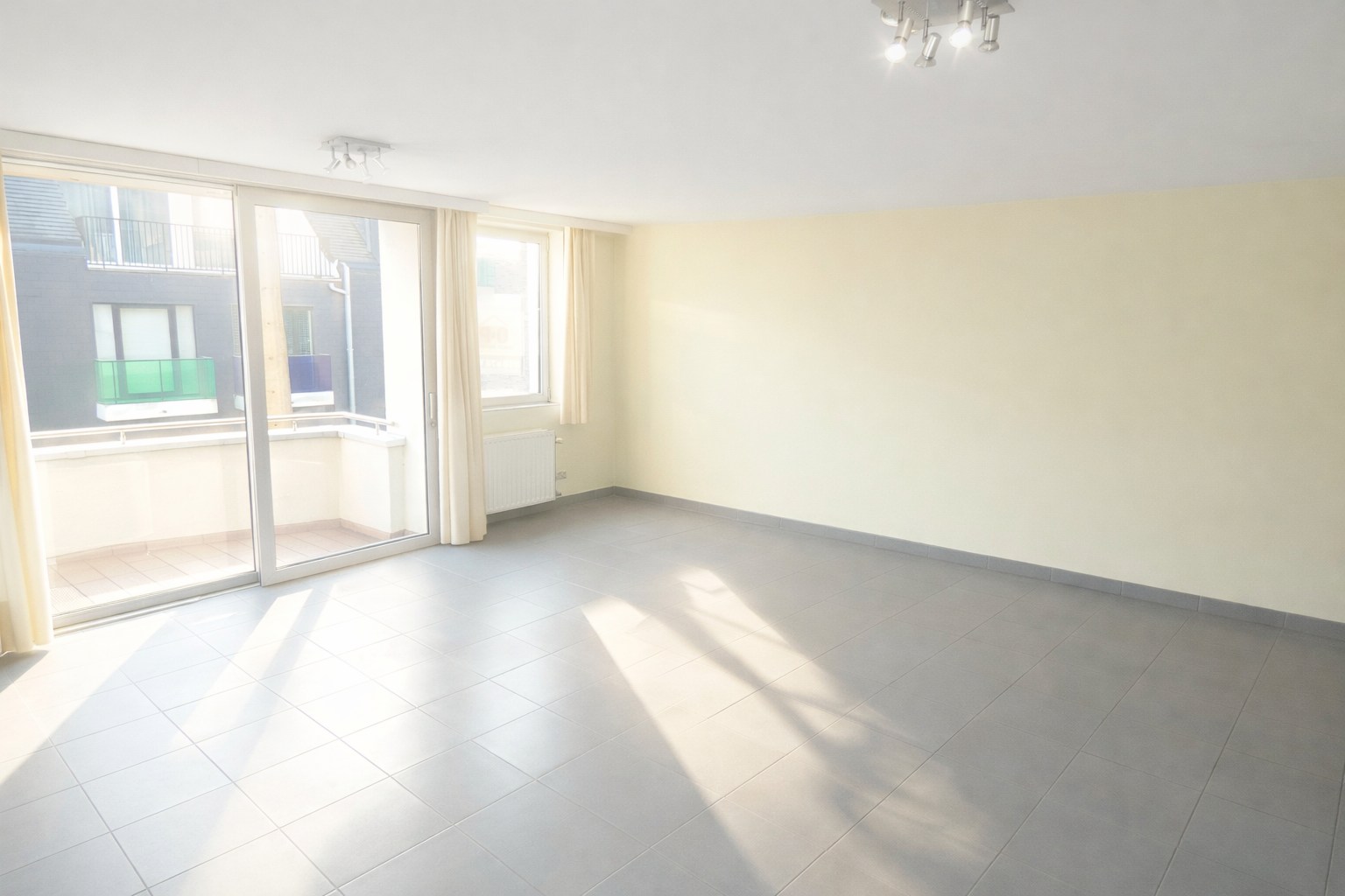 Ruim 2-slpk appartement (101 m²) met zonnig terras, Kortemark 
