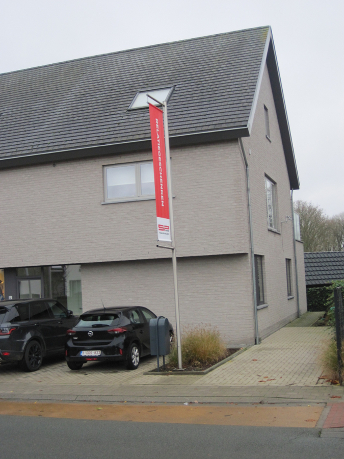 Recent, ruim appartement met een uniek terras ! 