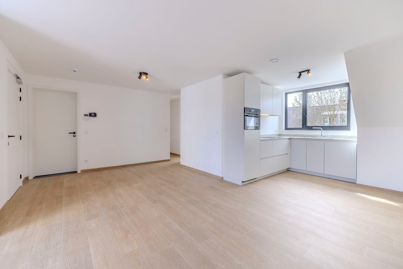 Nieuwbouwappartement - 2 slpks - staanplaats - lift - toplocatie 