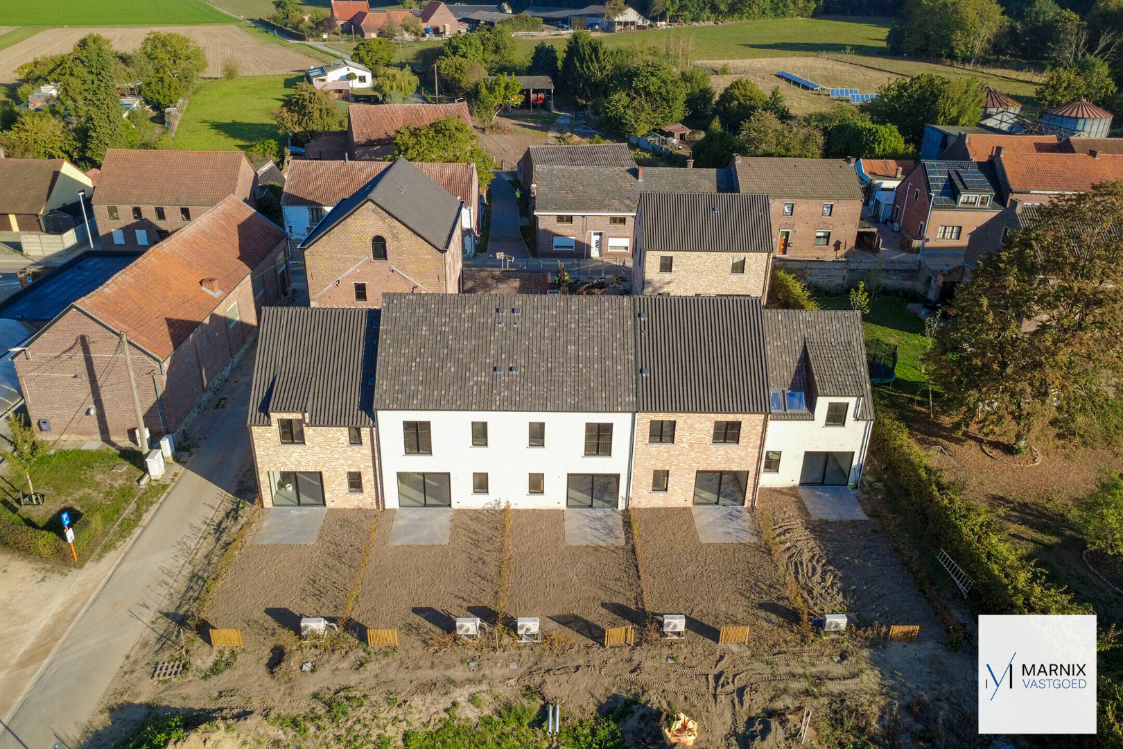Afgewerkte halfopen bebouwing met 3 slaapkamers, tuin, terras en garage in Kerkom! - EPB A kWh/m² - bewoonbare opp. 147 m² - 6% BTW Mogelijk 