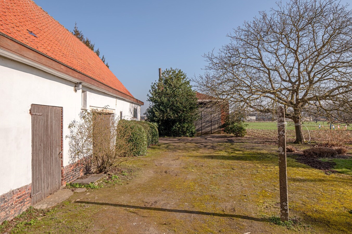 Authentieke hoeve met bijgebouw op 52 a 84 ca 
