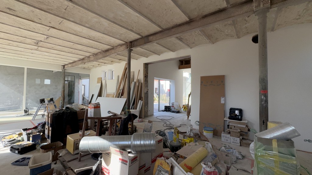 Kantoor te huur in prachtig gerenoveerde vierkantshoeve te Zwijnaarde