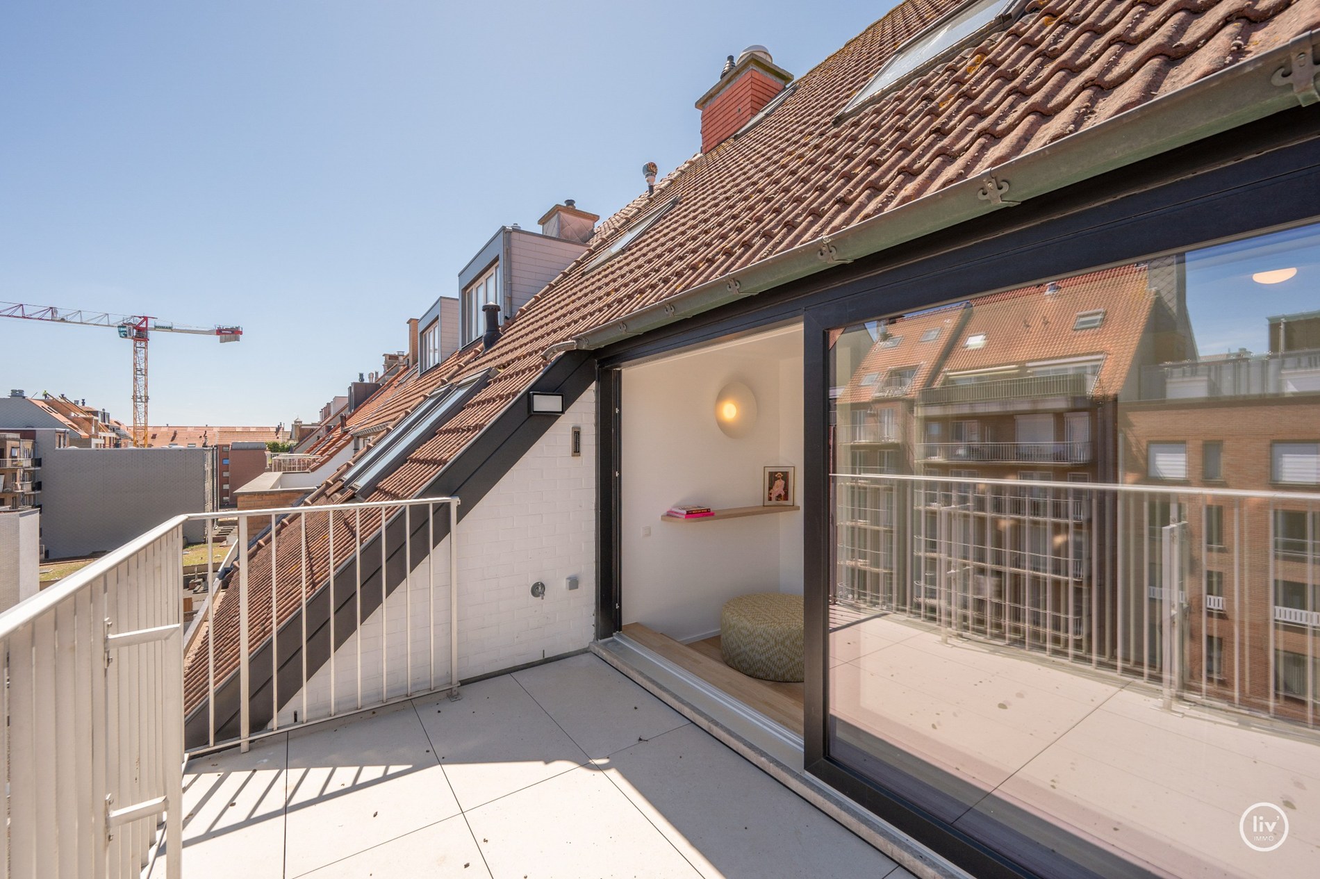 Prachtige ruime duplex (216 m2) top gerenoveerd gelegen op de Leopoldlaan te Knokke. 